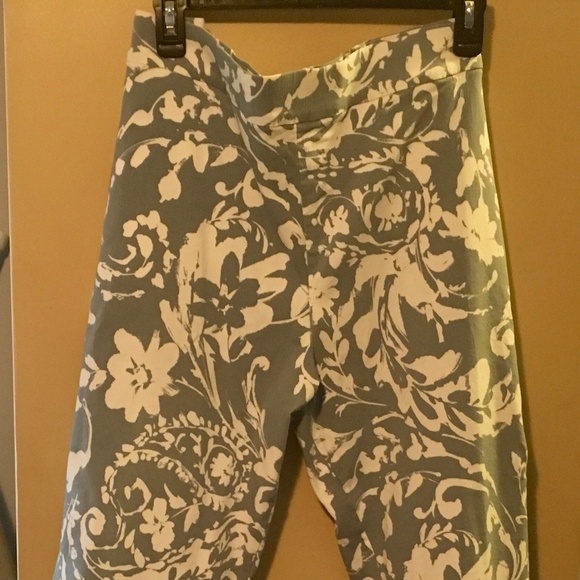 Wynne Layers Blue and White Ankle Pants - Picture 1 of 2